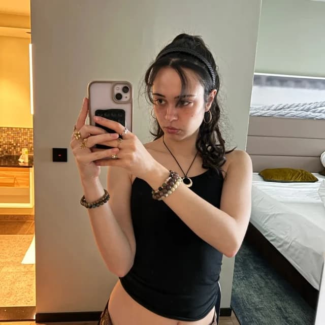miirelaisdancing's TikTok profile photo